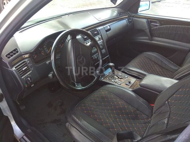 Mercedes E 280 1998, 234,000 km - 2.8 l - Bakı