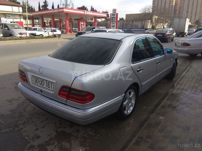 Mercedes E 280 1998, 234,000 km - 2.8 l - Bakı