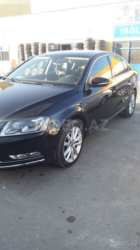 Volkswagen Passat 2011, 167,000 km - 1.8 l - Bakı