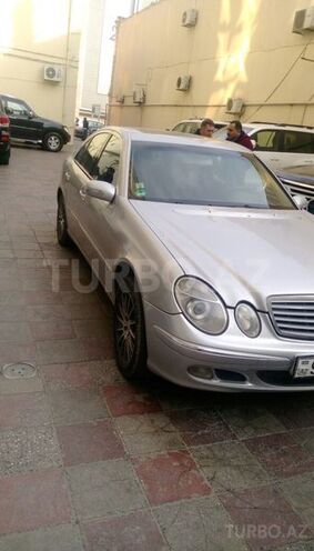 Mercedes E 220 2003, 295,325 km - 2.2 l - Bakı
