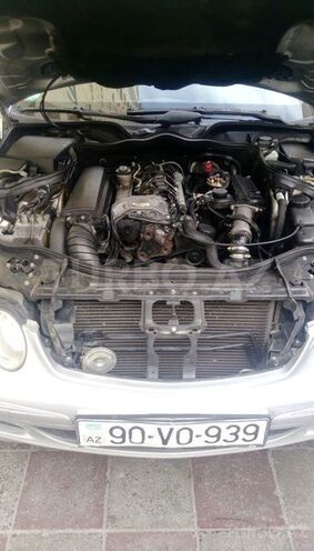 Mercedes E 220 2003, 295,325 km - 2.2 l - Bakı