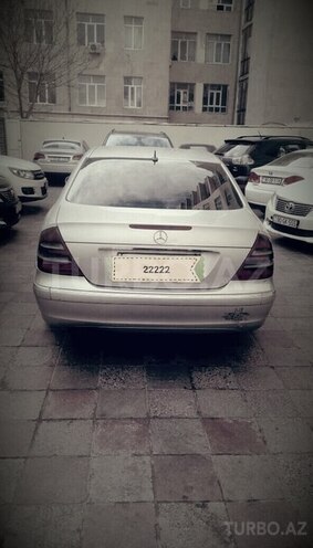 Mercedes E 220 2003, 256,464 km - 2.2 l - Bakı