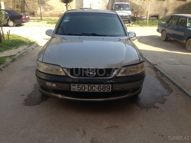 Opel Vectra 1996, 265,000 km - 2.0 l - Sumqayıt