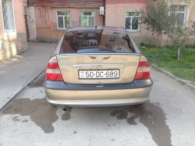 Opel Vectra 1996, 265,000 km - 2.0 l - Sumqayıt