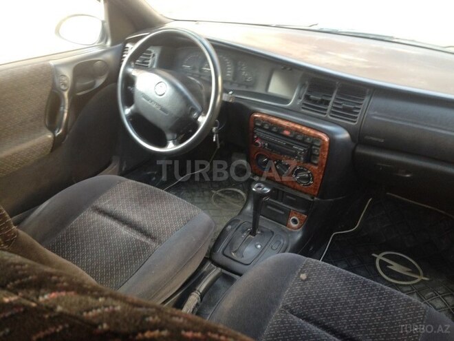 Opel Vectra 1996, 265,000 km - 2.0 l - Sumqayıt