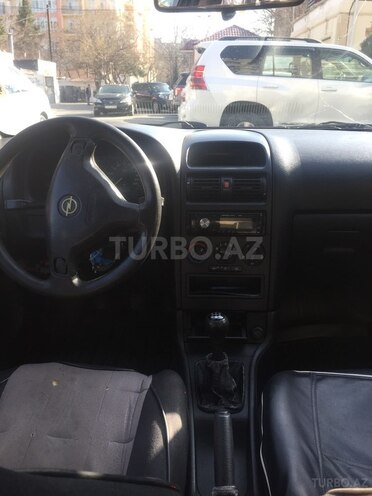 Opel Astra 2000, 233,000 km - 2.0 l - Bakı