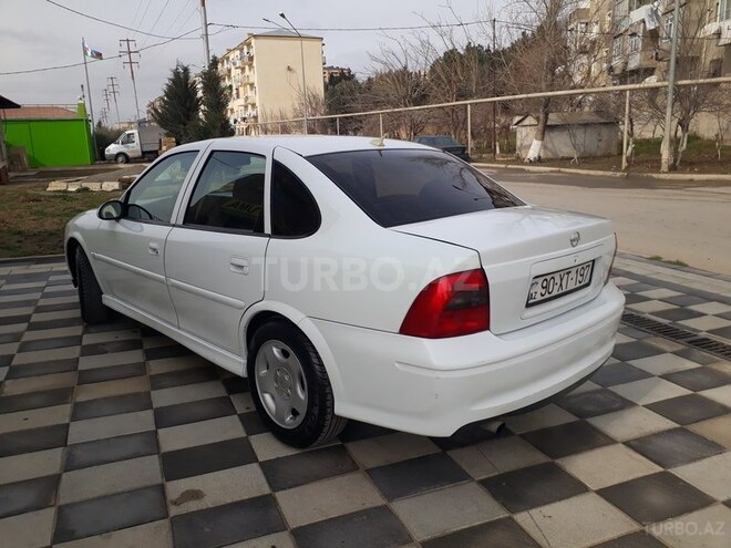Opel Vectra 1999, 271,000 km - 1.8 л - Bakı