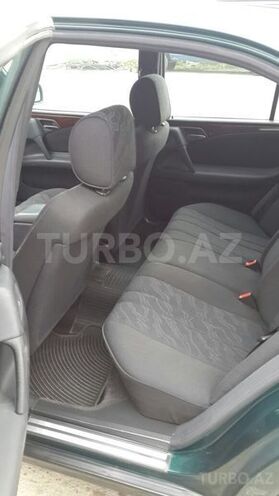 Mercedes E 200 1998, 284,563 km - 2.0 л - Bərdə