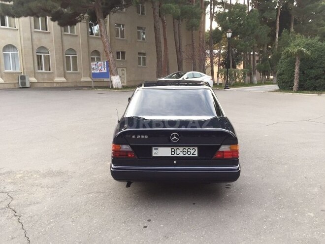Mercedes E 200 1994, 200,000 km - 2.0 л - Sumqayıt