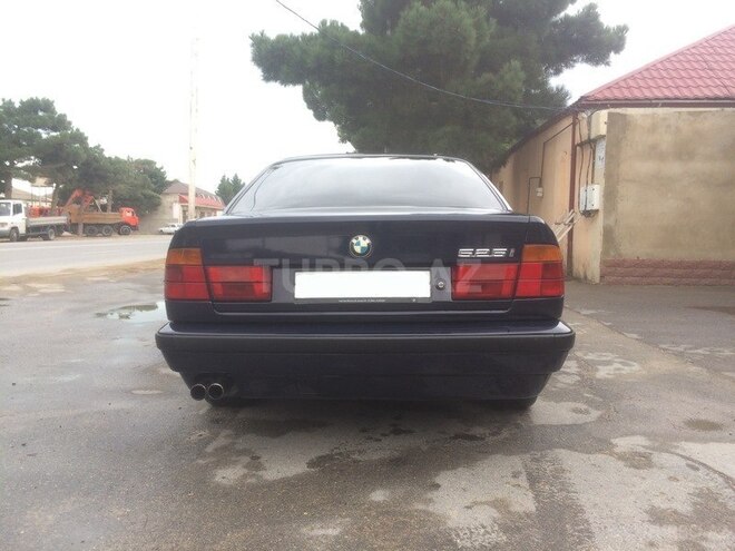 BMW 525 1994, 290,000 km - 2.5 l - Bakı