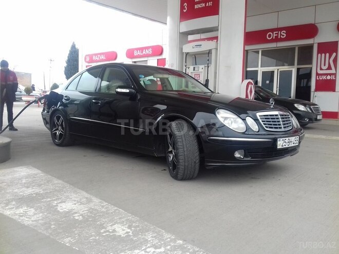 Mercedes E 320 2002, 273,000 km - 3.2 l - Gəncə