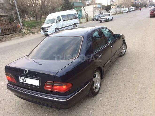 Mercedes E 240 2000, 337,100 km - 2.4 l - Bakı