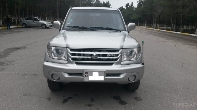 Mitsubishi Pajero 2001, 126,000 km - 2.0 l - Bakı