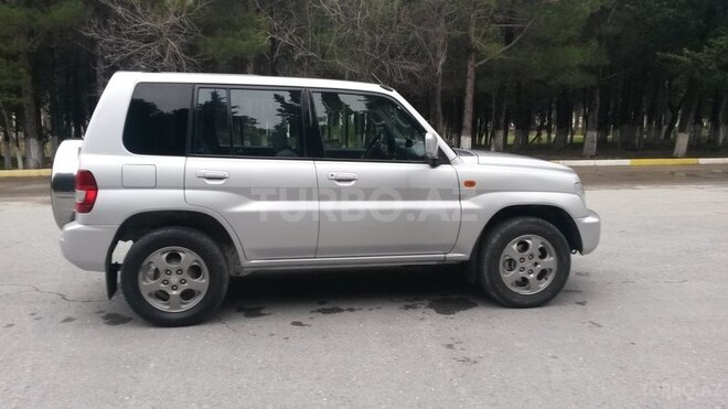 Mitsubishi Pajero 2001, 126,000 km - 2.0 l - Bakı