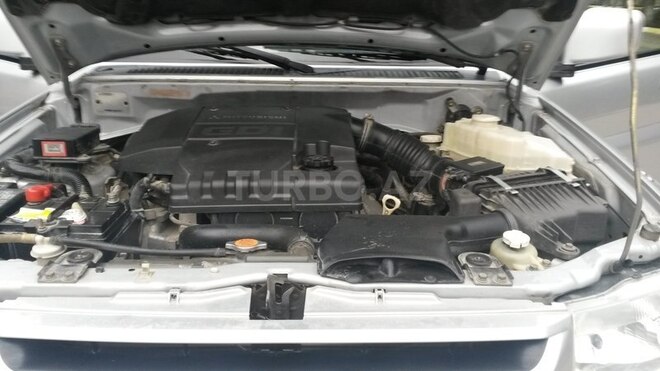 Mitsubishi Pajero 2001, 126,000 km - 2.0 l - Bakı