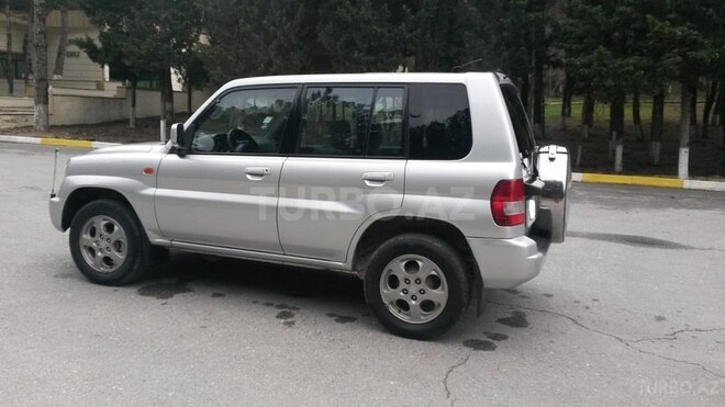 Mitsubishi Pajero 2001, 126,000 km - 2.0 l - Bakı