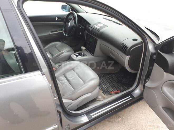 Volkswagen Passat 2002, 303,000 km - 1.8 л - Bakı