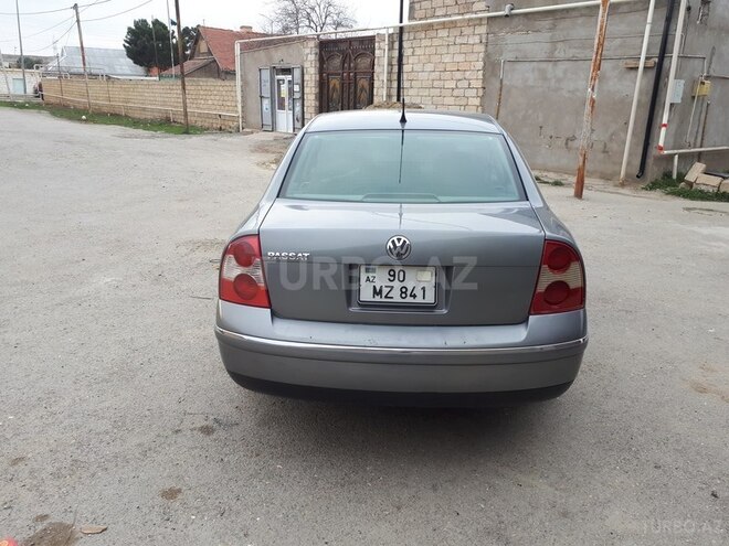 Volkswagen Passat 2002, 303,000 km - 1.8 л - Bakı