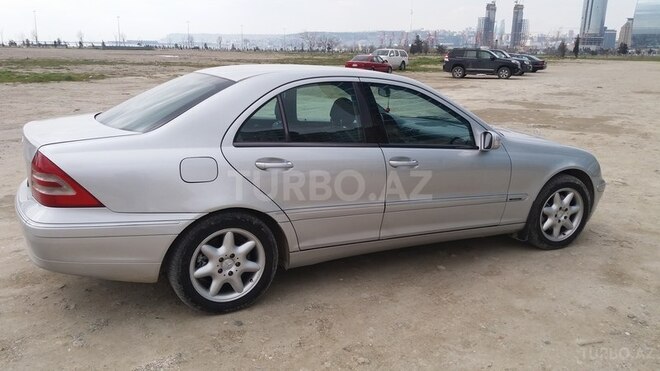 Mercedes C 240 2001, 220,000 km - 2.4 l - Bakı