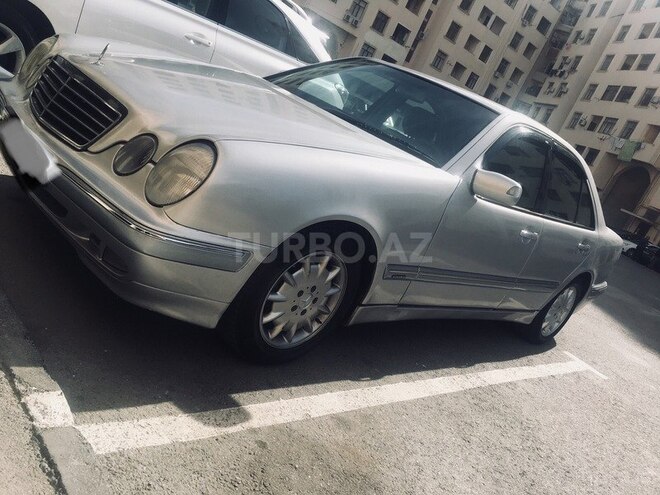 Mercedes E 200 2001, 250,000 km - 2.0 l - Bakı