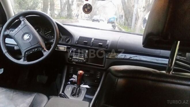 BMW 528 1998, 333,000 km - 2.8 л - Bakı