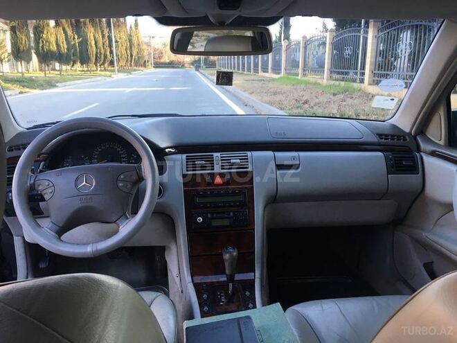 Mercedes E 240 2000, 251,000 km - 2.4 l - Mingəçevir