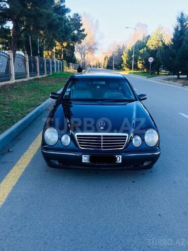 Mercedes E 240 2000, 251,000 km - 2.4 l - Mingəçevir