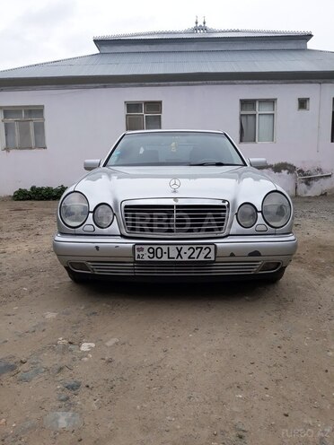 Mercedes E 220 1999, 425,000 km - 2.2 л - Bakı