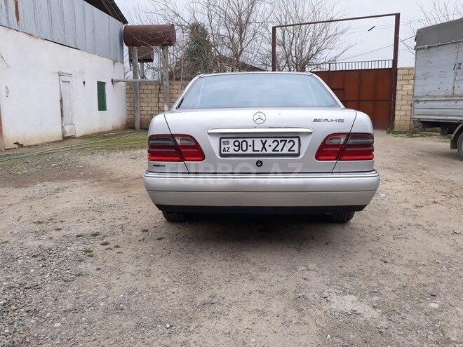 Mercedes E 220 1999, 425,000 km - 2.2 л - Bakı