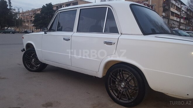LADA (VAZ) 21011 1979, 8,888 km - 1.6 l - Mingəçevir