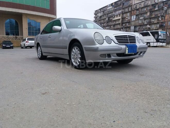 Mercedes E 240 2001, 178,867 km - 2.6 l - Bakı