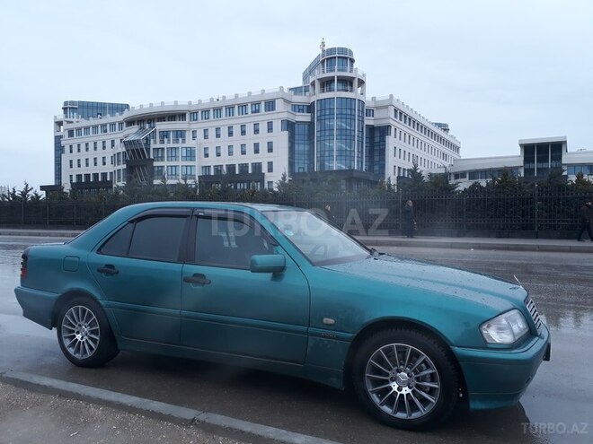 Mercedes C 180 1999, 312,000 km - 1.8 л - Bakı
