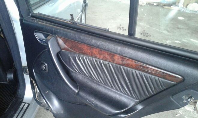 Mercedes C 240 1997, 290,000 km - 2.4 l - Sumqayıt