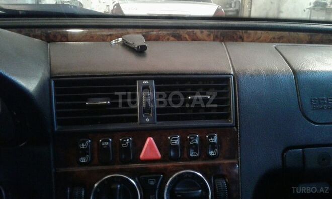 Mercedes C 240 1997, 290,000 km - 2.4 l - Sumqayıt