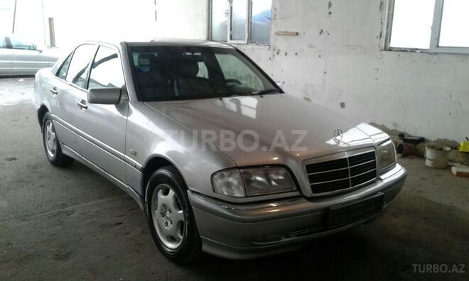 Mercedes C 240 1997, 290,000 km - 2.4 l - Sumqayıt