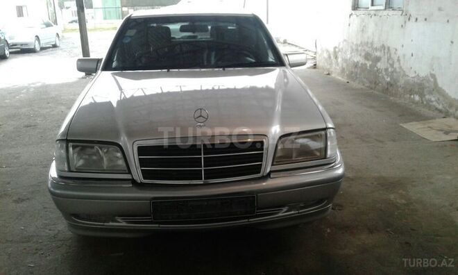 Mercedes C 240 1997, 290,000 km - 2.4 l - Sumqayıt