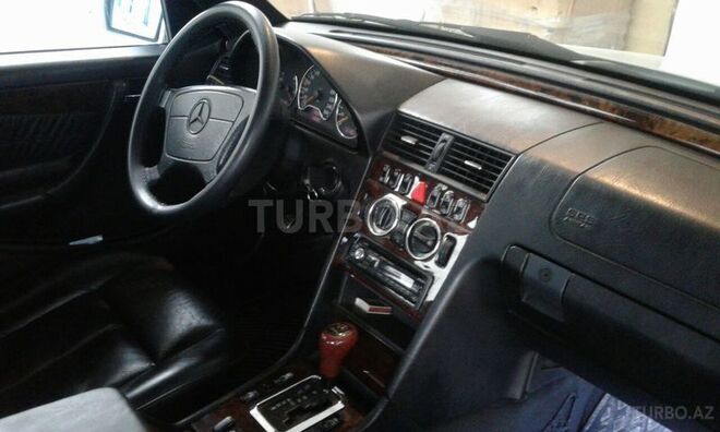 Mercedes C 240 1997, 290,000 km - 2.4 l - Sumqayıt