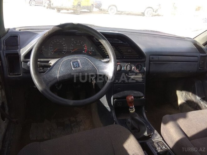 Peugeot  1990, 230,000 km - 1.6 л - Bakı