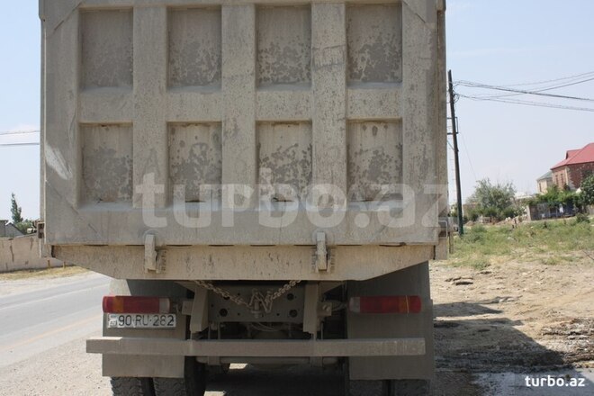 HOWO Sinotruk 2012, 285,000 km - 9.5 l - Bakı