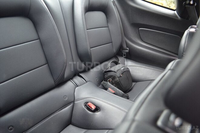 Ford Mustang 2016, 9,000 km - 2.3 l - Bakı