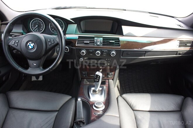 BMW 525 2007, 82,000 km - 2.5 л - Bakı