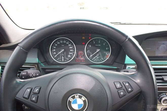 BMW 525 2007, 82,000 km - 2.5 л - Bakı