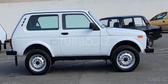 LADA (VAZ) Niva 2017, 9,300 km - 1.7 l - Gəncə