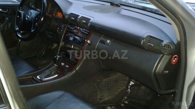 Mercedes C 200 2001, 231,870 km - 2.0 l - Bakı