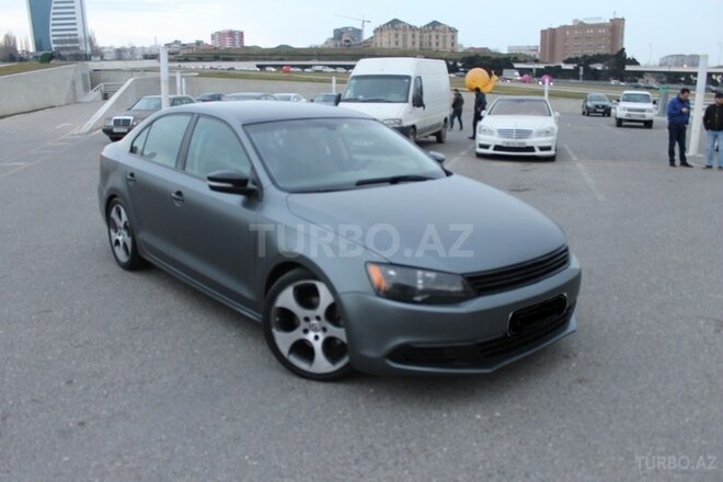 Volkswagen Jetta 2011, 64,000 km - 2.5 л - Bakı