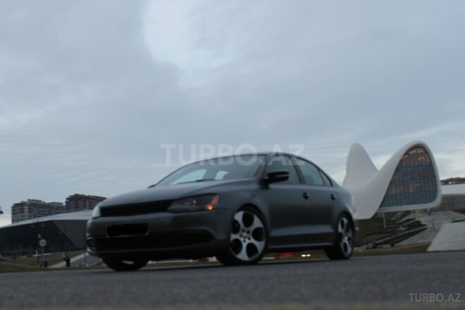 Volkswagen Jetta 2011, 64,000 km - 2.5 л - Bakı