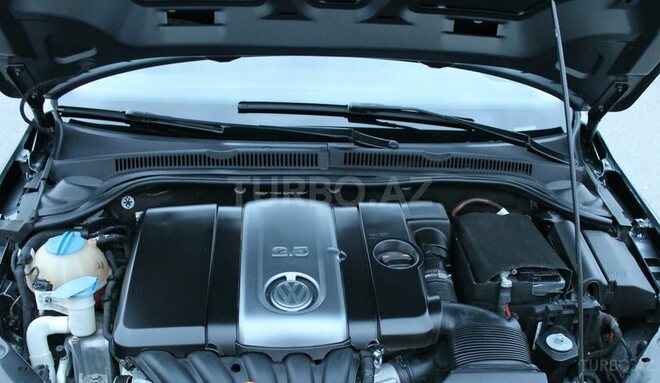 Volkswagen Jetta 2011, 64,000 km - 2.5 л - Bakı