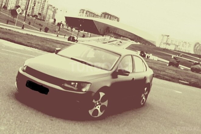 Volkswagen Jetta 2011, 64,000 km - 2.5 л - Bakı