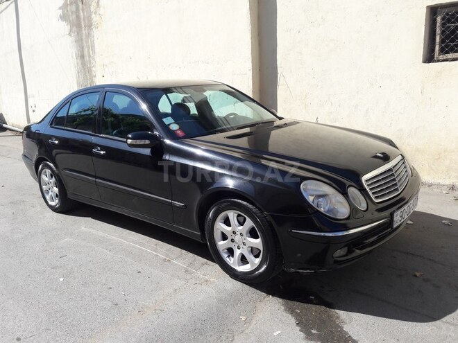 Mercedes E 220 2003, 310,000 km - 2.2 l - Bakı