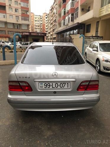 Mercedes E 240 2001, 160,000 km - 2.6 l - Bakı